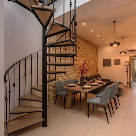 Eva's Apartment *
